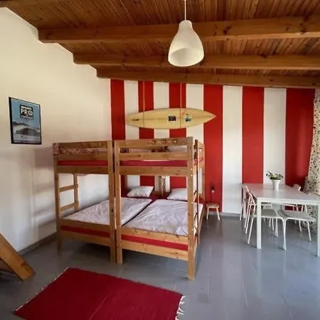 Lägenhet Da Silva Surfcamp 7 Bettzimmer Mit Fruehstueck *